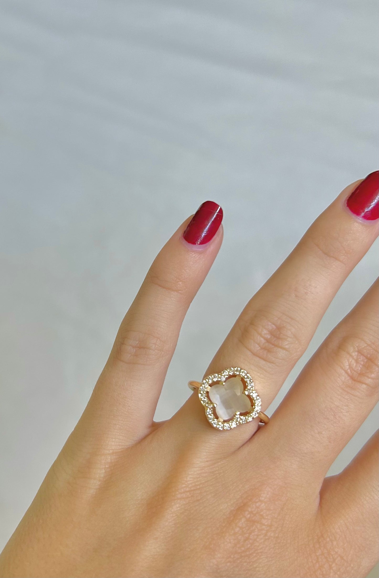 Livia Ring White