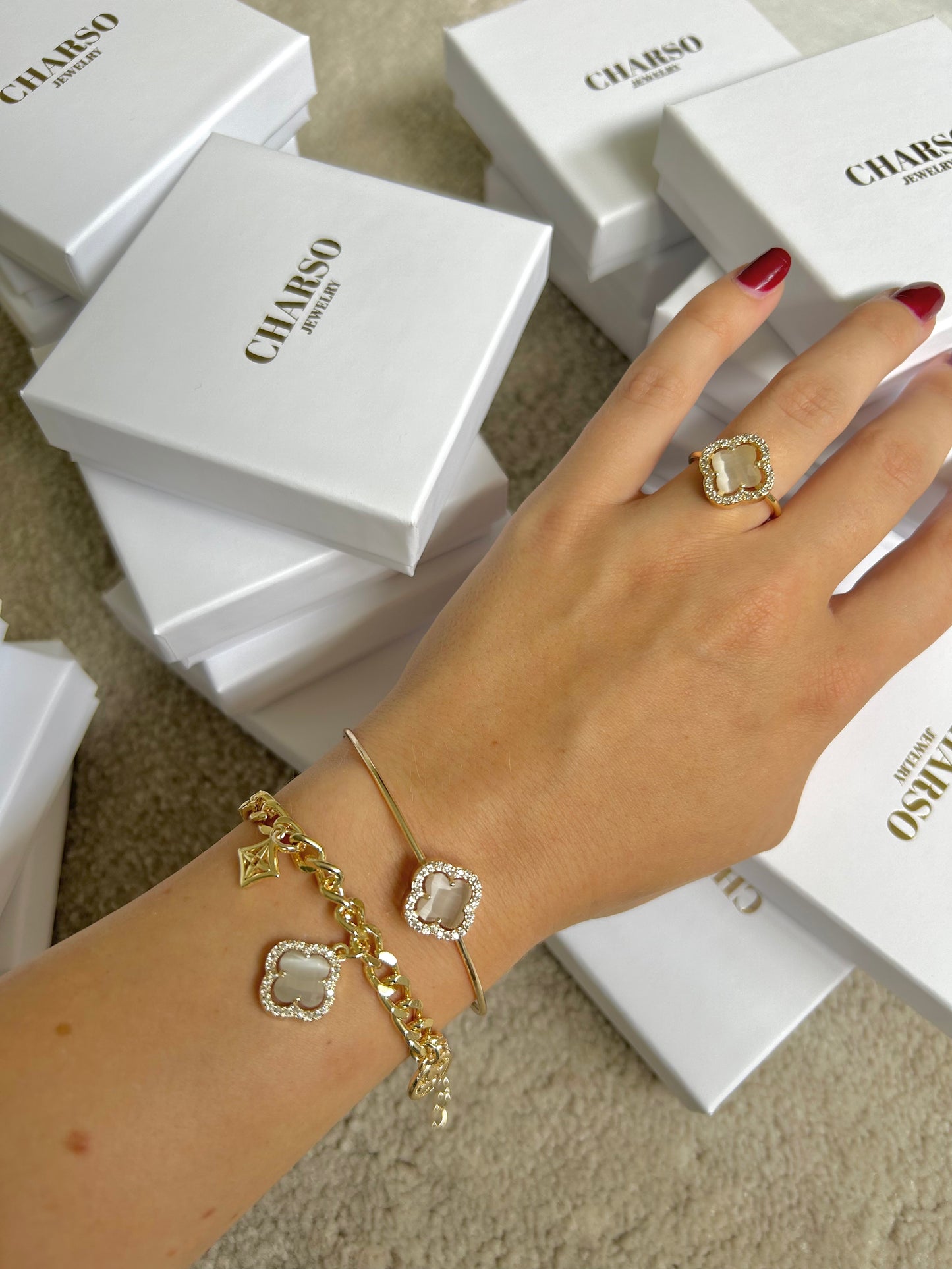 Livia Ring White