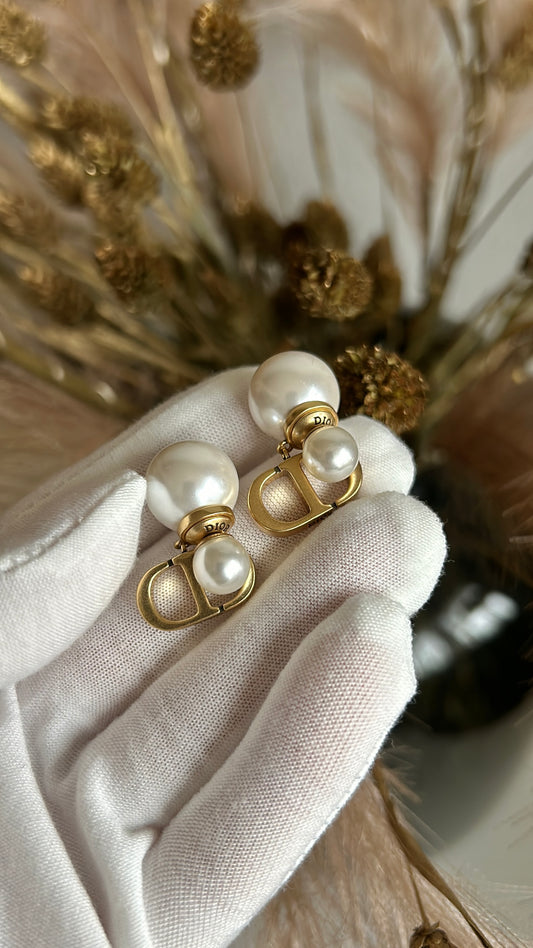 Pearl Diana Earrings
