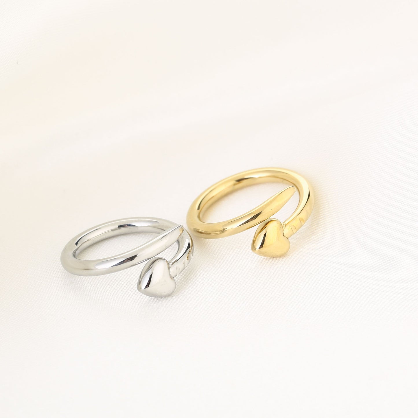 Spike Heart Ring Gold